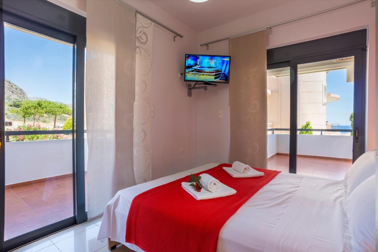 פליאוחורה Caravella Luxury Apartments מראה חיצוני תמונה