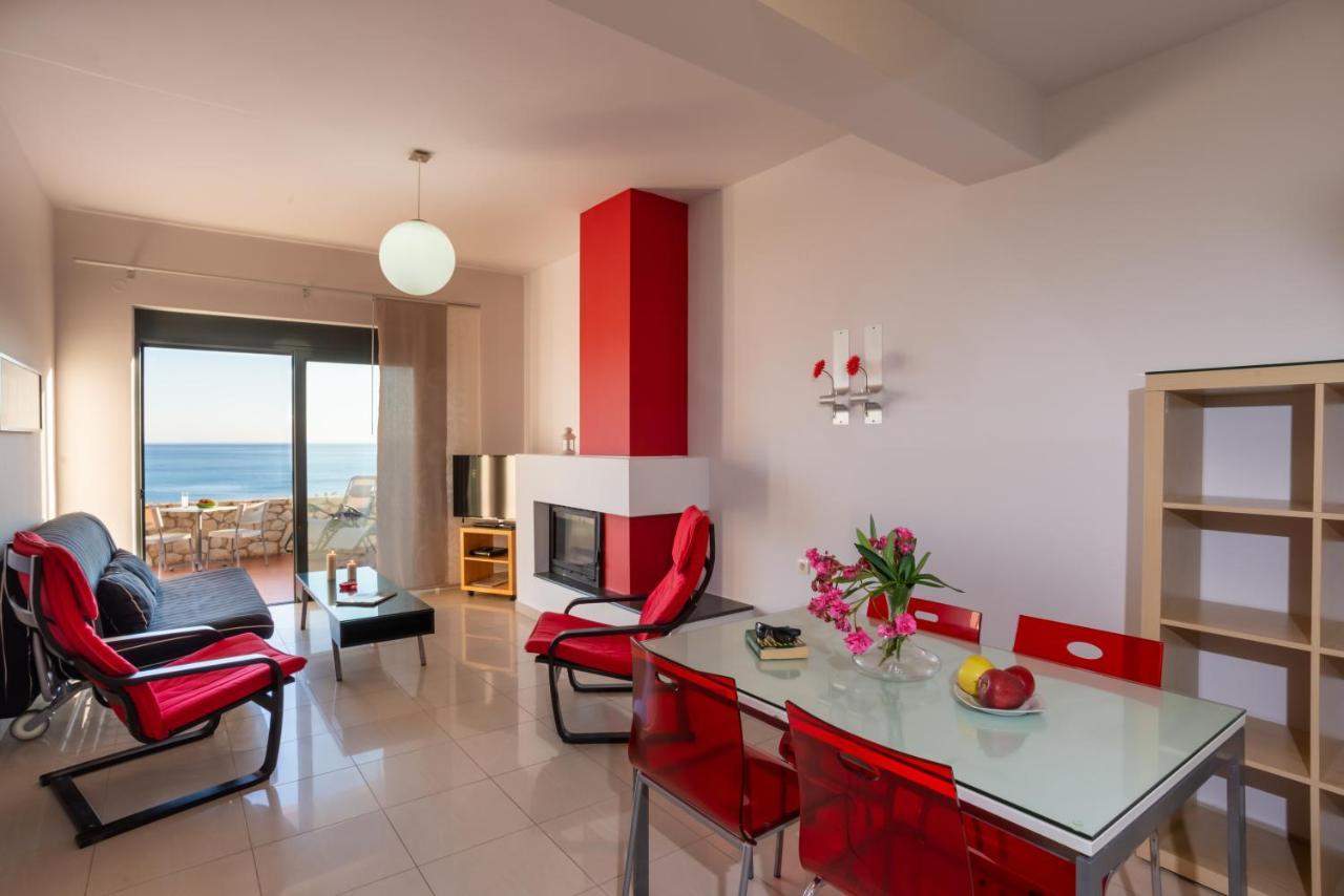פליאוחורה Caravella Luxury Apartments מראה חיצוני תמונה