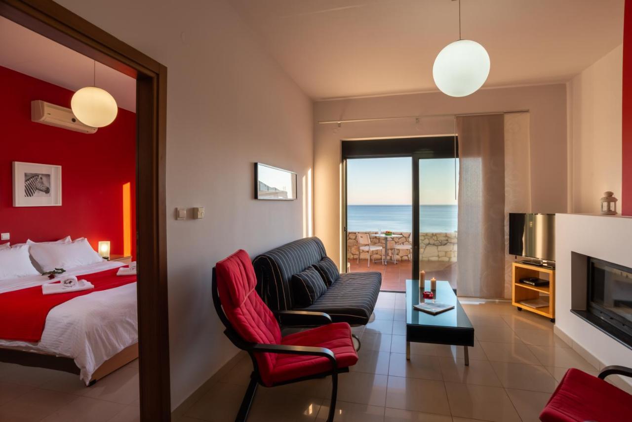 פליאוחורה Caravella Luxury Apartments מראה חיצוני תמונה